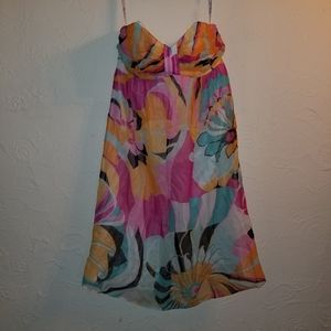 Beachy strapless dress